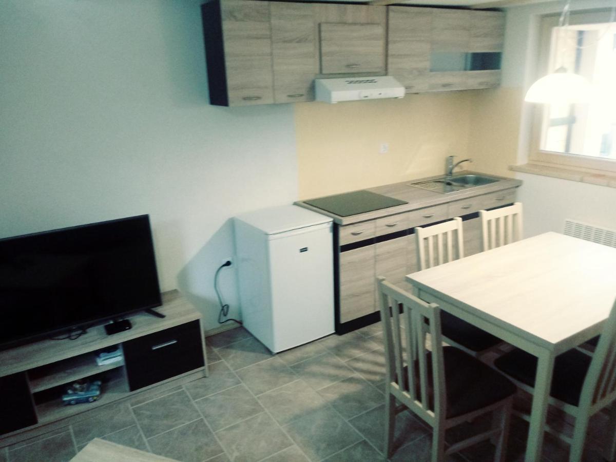 Apartma Hiska Korosec بوينج المظهر الخارجي الصورة